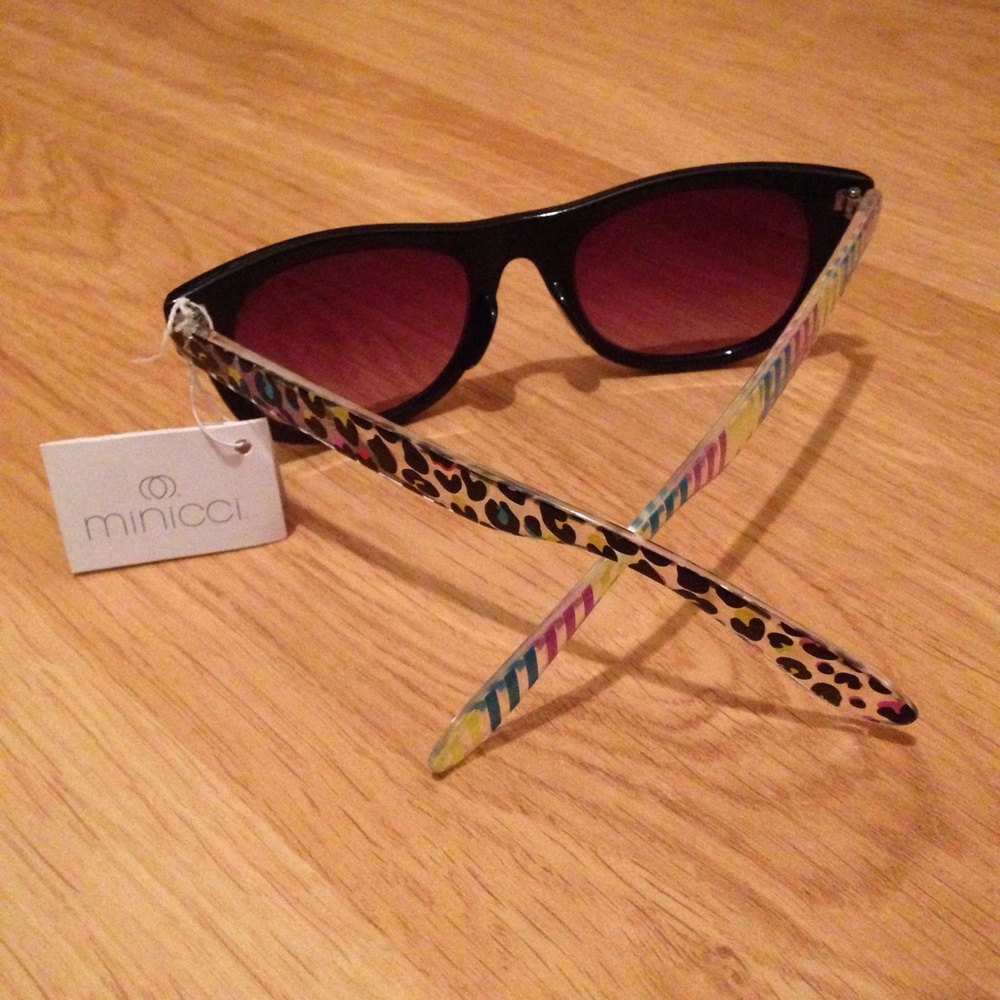 Polka Dot, Stripes and Animal Print Sunnies - Picture 2 of 4